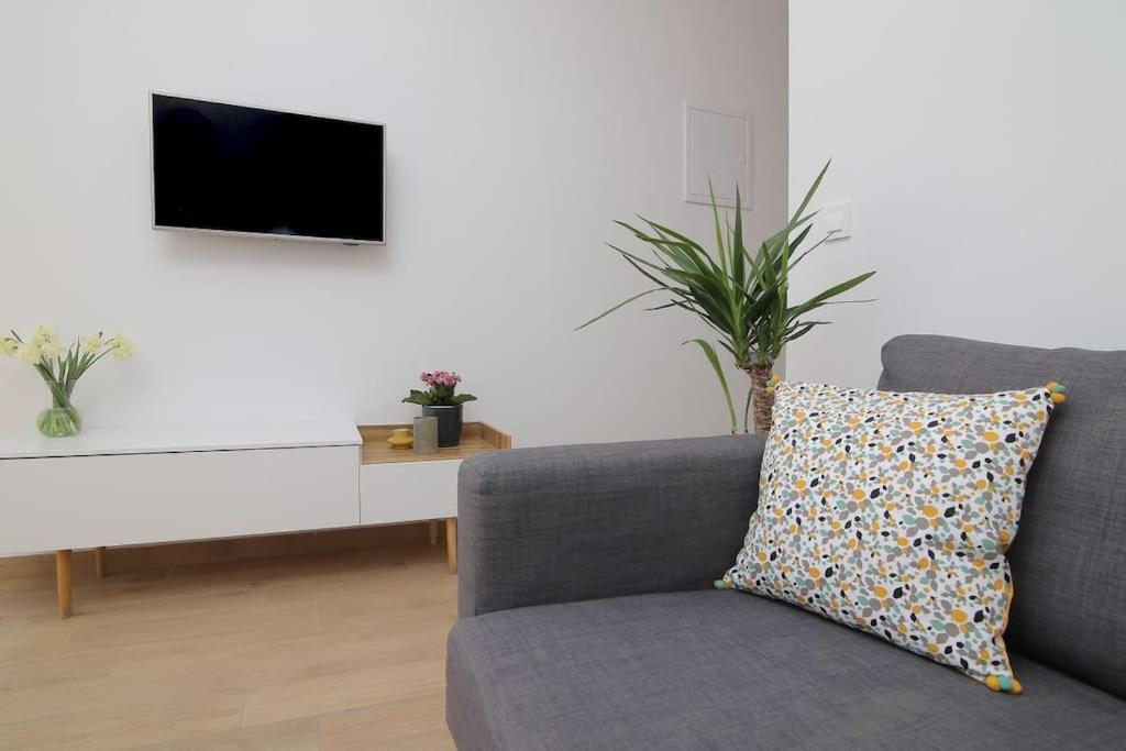 Studio Apartman Karlita Slano Esterno foto